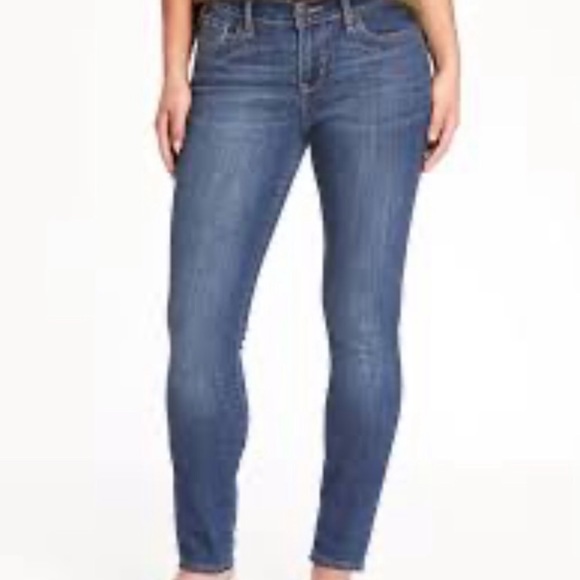 Old Navy Denim - Old Navy Curvy Skinny Jeans sz 16 Old Navy Denim - Old Navy Curvy Skinny Jeans sz 16